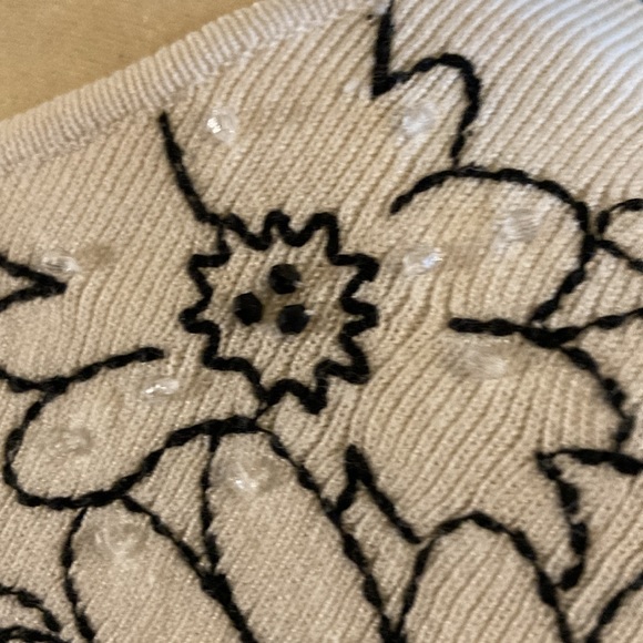 Cardigan by Liz Claiborne petite. - Picture 5 of 7